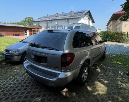 Сірий Крайслер Grand Voyager, об'ємом двигуна 2.8 л та пробігом 240 тис. км за 3300 $, фото 3 на Automoto.ua