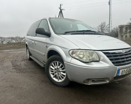 Серый Крайслер Гранд Вояджер, объемом двигателя 2.8 л и пробегом 350 тыс. км за 2850 $, фото 2 на Automoto.ua