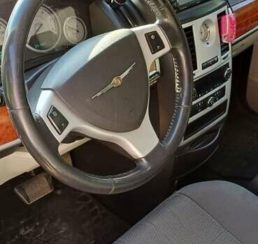 Сірий Крайслер Grand Voyager, об'ємом двигуна 2.78 л та пробігом 310 тис. км за 7300 $, фото 5 на Automoto.ua