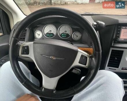 Серый Крайслер Гранд Вояджер, объемом двигателя 2.78 л и пробегом 245 тыс. км за 9000 $, фото 18 на Automoto.ua