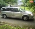 Сірий Крайслер Grand Voyager, об'ємом двигуна 2.8 л та пробігом 200 тис. км за 6300 $, фото 1 на Automoto.ua