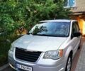 Сірий Крайслер Grand Voyager, об'ємом двигуна 2.78 л та пробігом 325 тис. км за 12000 $, фото 1 на Automoto.ua