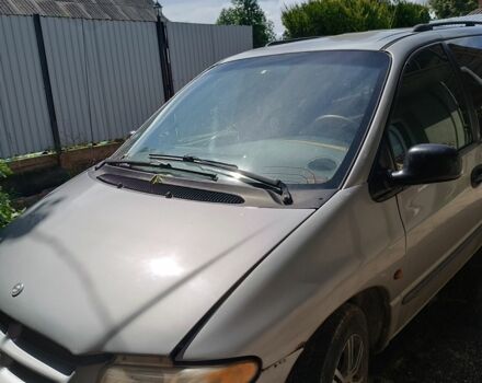Сірий Крайслер Grand Voyager, об'ємом двигуна 2.49 л та пробігом 4 тис. км за 2881 $, фото 1 на Automoto.ua