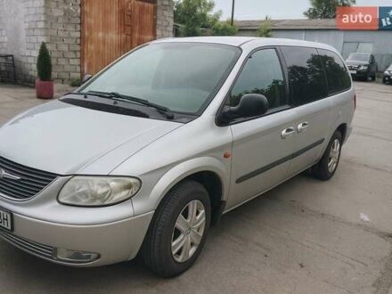 Серый Крайслер Гранд Вояджер, объемом двигателя 0 л и пробегом 300 тыс. км за 2500 $, фото 1 на Automoto.ua