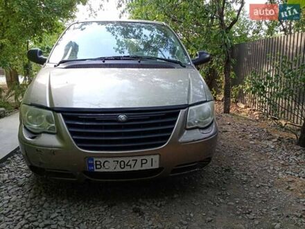 Крайслер Гранд Вояджер 2004 в Ивано-Франковске на Automoto.ua Серый Крайслер Гранд Вояджер, объемом двигателя 2.78 л и пробегом 340 тыс. км за 2650 $, фото 1 на Automoto.ua