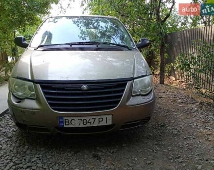 Сірий Крайслер Grand Voyager, об'ємом двигуна 2.78 л та пробігом 340 тис. км за 2650 $, фото 1 на Automoto.ua