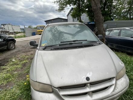 Крайслер Гранд Вояджер 2004 в Сумах на Automoto.ua Серый Крайслер Гранд Вояджер, объемом двигателя 0 л и пробегом 300 тыс. км за 847 $, фото 1 на Automoto.ua