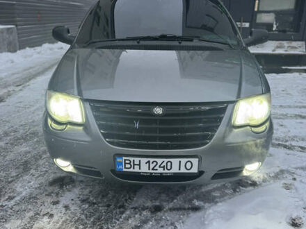 Сірий Крайслер Grand Voyager, об'ємом двигуна 2.78 л та пробігом 295 тис. км за 8998 $, фото 1 на Automoto.ua