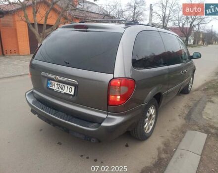 Сірий Крайслер Grand Voyager, об'ємом двигуна 2.78 л та пробігом 250 тис. км за 7000 $, фото 1 на Automoto.ua