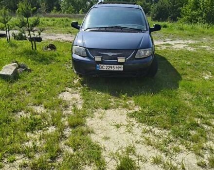 Синій Крайслер Grand Voyager, об'ємом двигуна 2.5 л та пробігом 383 тис. км за 2400 $, фото 1 на Automoto.ua