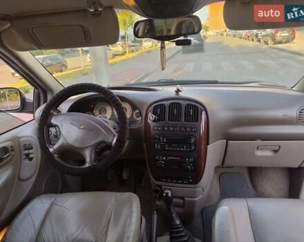 Синій Крайслер Grand Voyager, об'ємом двигуна 2.5 л та пробігом 378 тис. км за 4500 $, фото 10 на Automoto.ua