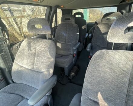 Синій Крайслер Grand Voyager, об'ємом двигуна 2.5 л та пробігом 290 тис. км за 2499 $, фото 12 на Automoto.ua