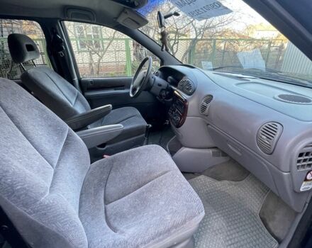 Синій Крайслер Grand Voyager, об'ємом двигуна 2.5 л та пробігом 290 тис. км за 2499 $, фото 4 на Automoto.ua