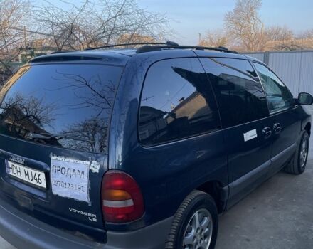 Синій Крайслер Grand Voyager, об'ємом двигуна 2.5 л та пробігом 290 тис. км за 2499 $, фото 3 на Automoto.ua