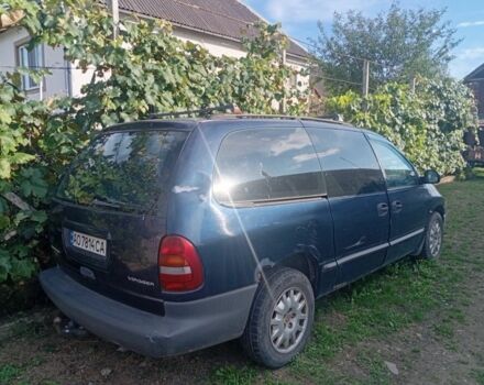 Крайслер Гранд Вояджер 2001 в Береговом на Automoto.ua Синий Крайслер Гранд Вояджер, объемом двигателя 2 л и пробегом 370 тыс. км за 1784 $, фото 4 на Automoto.ua