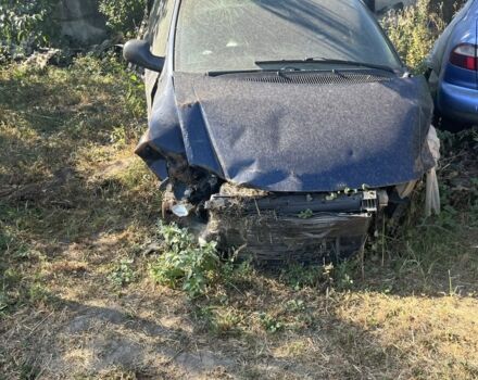 Синий Крайслер Гранд Вояджер, объемом двигателя 2.5 л и пробегом 200 тыс. км за 999 $, фото 1 на Automoto.ua