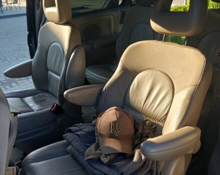Синій Крайслер Grand Voyager, об'ємом двигуна 2.5 л та пробігом 278 тис. км за 3619 $, фото 5 на Automoto.ua