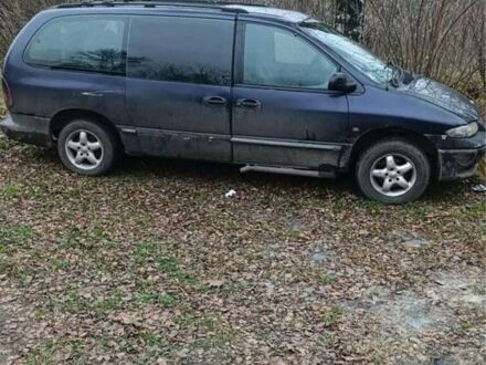 Синий Крайслер Гранд Вояджер, объемом двигателя 2.5 л и пробегом 350 тыс. км за 999 $, фото 1 на Automoto.ua