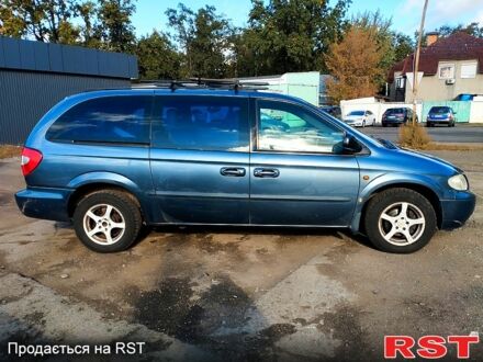 Крайслер Grand Voyager 2001 у Києві на Automoto.ua Синій Крайслер Grand Voyager, об'ємом двигуна 3.3 л та пробігом 291 тис. км за 3999 $, фото 1 на Automoto.ua