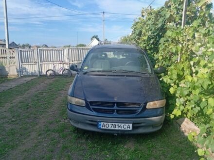 Крайслер Гранд Вояджер 2001 в Береговом на Automoto.ua Синий Крайслер Гранд Вояджер, объемом двигателя 2.5 л и пробегом 370 тыс. км за 1784 $, фото 1 на Automoto.ua