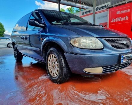 Синий Крайслер Гранд Вояджер, объемом двигателя 2.5 л и пробегом 490 тыс. км за 4500 $, фото 1 на Automoto.ua