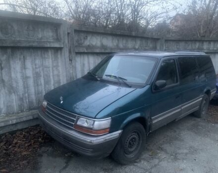 Зеленый Крайслер Гранд Вояджер, объемом двигателя 3.3 л и пробегом 100 тыс. км за 2007 $, фото 2 на Automoto.ua