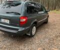 Зелений Крайслер Grand Voyager, об'ємом двигуна 3.3 л та пробігом 353 тис. км за 3550 $, фото 3 на Automoto.ua