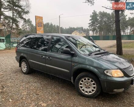 Зелений Крайслер Grand Voyager, об'ємом двигуна 3.3 л та пробігом 353 тис. км за 3450 $, фото 1 на Automoto.ua