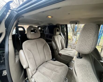 Зелений Крайслер Grand Voyager, об'ємом двигуна 2.5 л та пробігом 306 тис. км за 2900 $, фото 6 на Automoto.ua