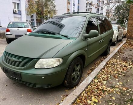 Зелений Крайслер Grand Voyager, об'ємом двигуна 2.5 л та пробігом 306 тис. км за 2900 $, фото 1 на Automoto.ua