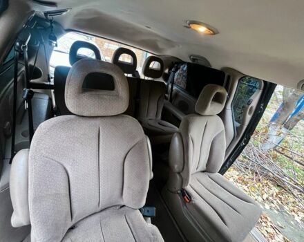 Зелений Крайслер Grand Voyager, об'ємом двигуна 2.5 л та пробігом 306 тис. км за 2900 $, фото 3 на Automoto.ua