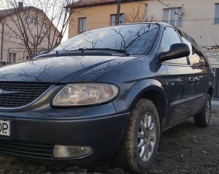 Зеленый Крайслер Гранд Вояджер, объемом двигателя 2.5 л и пробегом 380 тыс. км за 3900 $, фото 2 на Automoto.ua