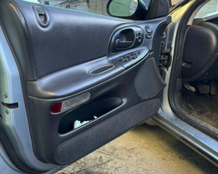 Сірий Крайслер Intrepid, об'ємом двигуна 3.52 л та пробігом 386 тис. км за 2899 $, фото 11 на Automoto.ua