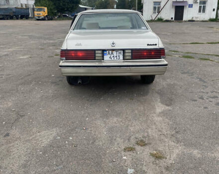 Бежевий Крайслер LE Baron, об'ємом двигуна 2.2 л та пробігом 1 тис. км за 2500 $, фото 4 на Automoto.ua