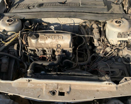 Серый Крайслер ЛЕ Барон, объемом двигателя 2.2 л и пробегом 200 тыс. км за 800 $, фото 5 на Automoto.ua