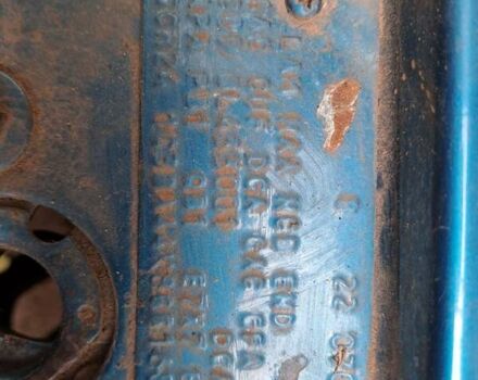 Синий Крайслер Лазер, объемом двигателя 2.5 л и пробегом 172 тыс. км за 3800 $, фото 10 на Automoto.ua