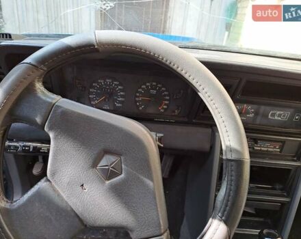 Синий Крайслер Лазер, объемом двигателя 2.5 л и пробегом 172 тыс. км за 3800 $, фото 4 на Automoto.ua