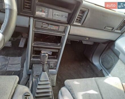 Синий Крайслер Лазер, объемом двигателя 2.5 л и пробегом 172 тыс. км за 3800 $, фото 2 на Automoto.ua