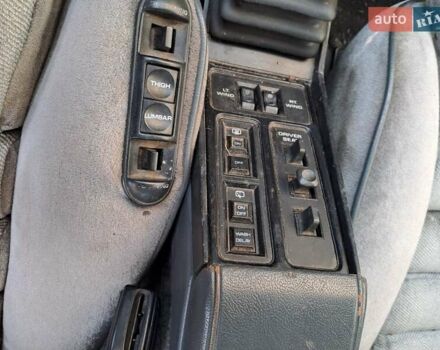 Синий Крайслер Лазер, объемом двигателя 2.5 л и пробегом 172 тыс. км за 3800 $, фото 9 на Automoto.ua