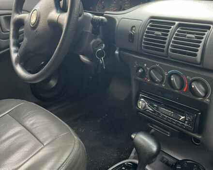 Білий Крайслер Neon, об'ємом двигуна 2 л та пробігом 170 тис. км за 1699 $, фото 14 на Automoto.ua