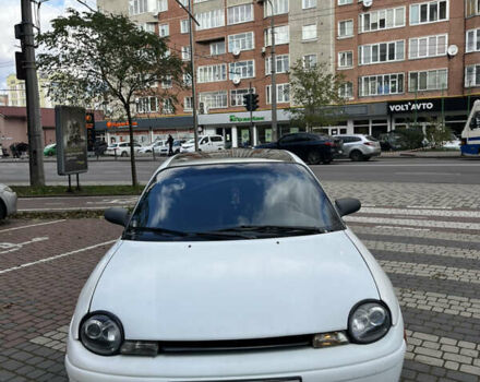 Білий Крайслер Neon, об'ємом двигуна 2 л та пробігом 170 тис. км за 1699 $, фото 2 на Automoto.ua