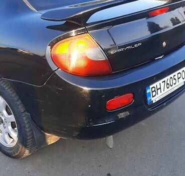 Черный Крайслер Неон, объемом двигателя 2 л и пробегом 265 тыс. км за 4500 $, фото 8 на Automoto.ua