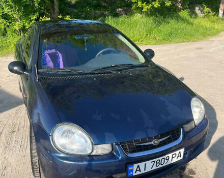 Синій Крайслер Neon, об'ємом двигуна 2 л та пробігом 330 тис. км за 2000 $, фото 1 на Automoto.ua