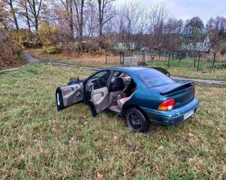 Крайслер Neon 1995 у Житомирі на Automoto.ua Зелений Крайслер Neon, об'ємом двигуна 2 л та пробігом 210 тис. км за 1832 $, фото 5 на Automoto.ua