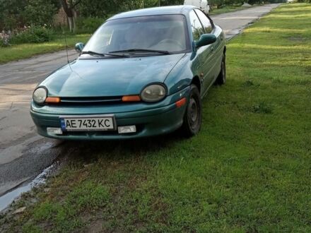 Зеленый Крайслер Неон, объемом двигателя 2 л и пробегом 300 тыс. км за 1047 $, фото 1 на Automoto.ua