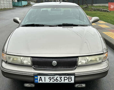 Серый Крайслер Нью Йоркер, объемом двигателя 3.52 л и пробегом 274 тыс. км за 4900 $, фото 1 на Automoto.ua