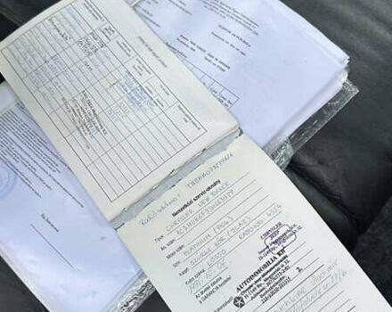 Серый Крайслер Нью Йоркер, объемом двигателя 3.52 л и пробегом 274 тыс. км за 4900 $, фото 22 на Automoto.ua