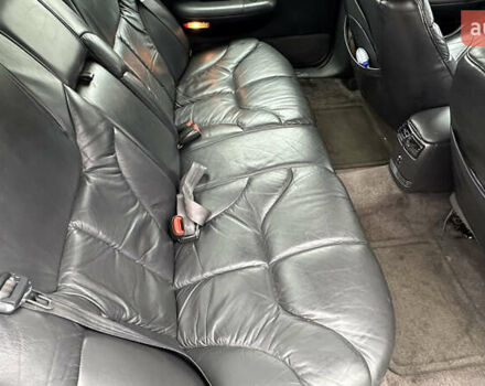 Серый Крайслер Нью Йоркер, объемом двигателя 3.52 л и пробегом 274 тыс. км за 4900 $, фото 10 на Automoto.ua