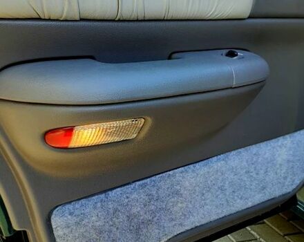 Зелений Крайслер New Yorker, об'ємом двигуна 3.5 л та пробігом 0 тис. км за 4500 $, фото 4 на Automoto.ua