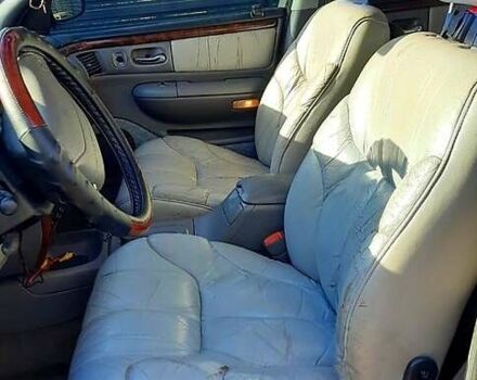 Зеленый Крайслер Нью Йоркер, объемом двигателя 3.5 л и пробегом 252 тыс. км за 4500 $, фото 1 на Automoto.ua